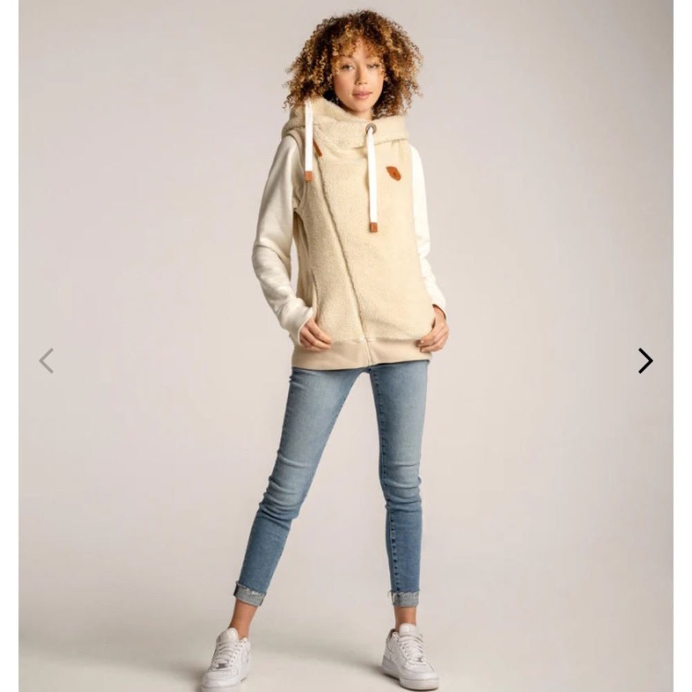 Cozy, comfy, soft, super cute Wanakome asymmetrical vest.